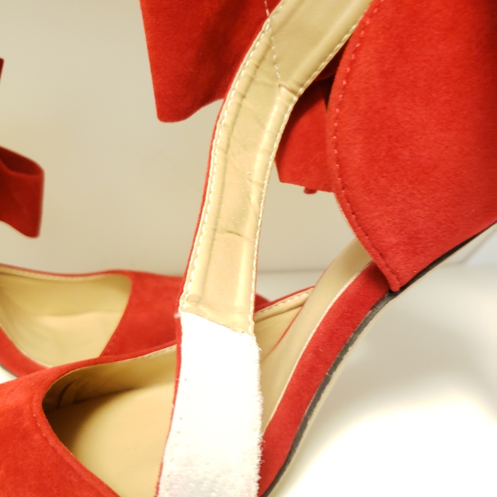 Shoes - Picture 6 of 7